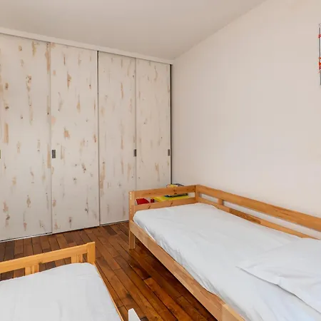 Veeve - Wooden Warmth * Paris