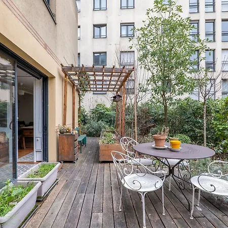 Apartment Veeve - Wooden Warmth