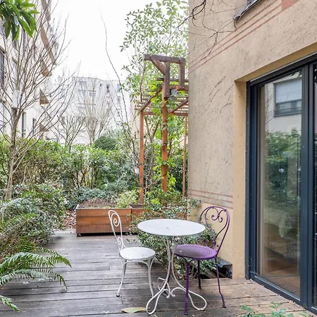 Veeve - Wooden Warmth Parigi